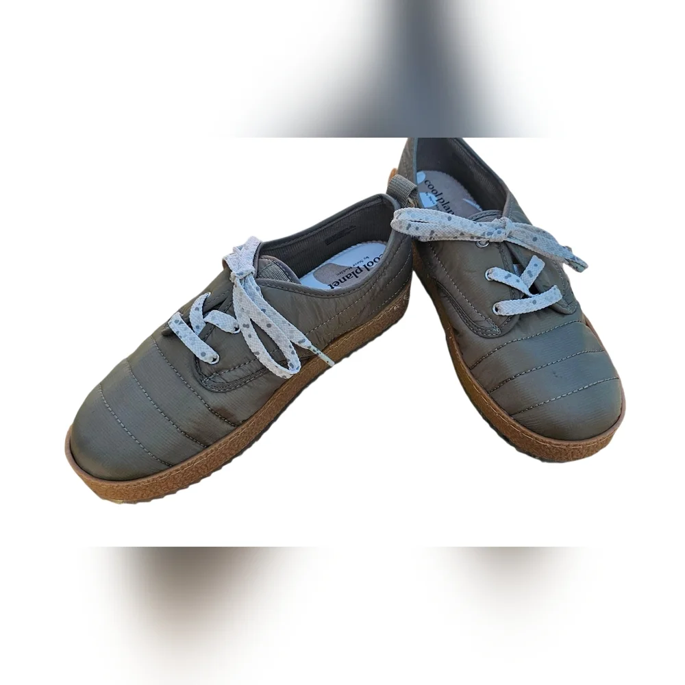 Cool Planet by Steve Madden Shoes Sneakers Chunky Sole & Puffer Recycled Fabric - Picture 2 of 12